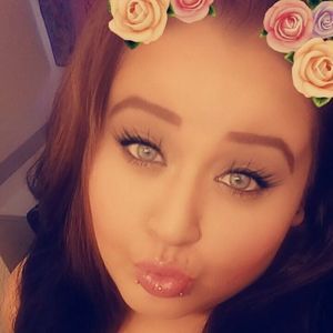 Meet your Posher, Monique